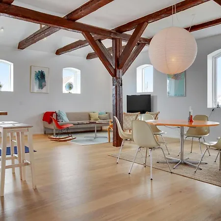 Experience Newly Renovated Holiday home Lokken